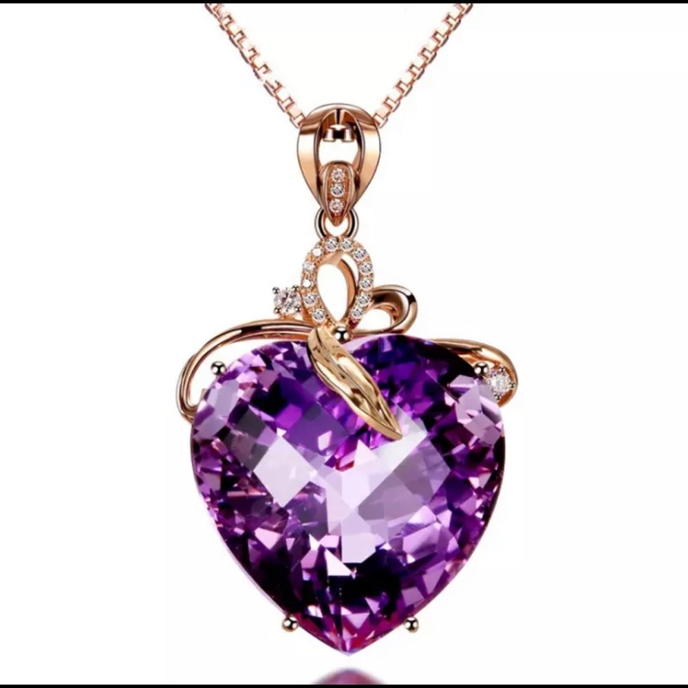 Heart Amethyst in 18K Rose Gold Pendant